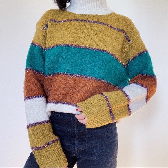 Cozy and festive sweater by Allison New York - Picture 2 of 4